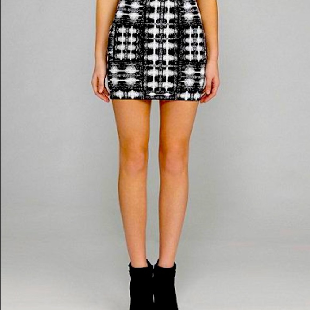 Bcbgmaxazaria color block bandage skirt